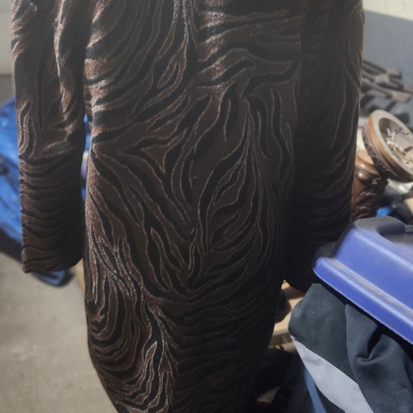 BROWN AND BLACK ANIMAL PRINT 3/4 COAT BRAND NEW - Picture 4 of 8